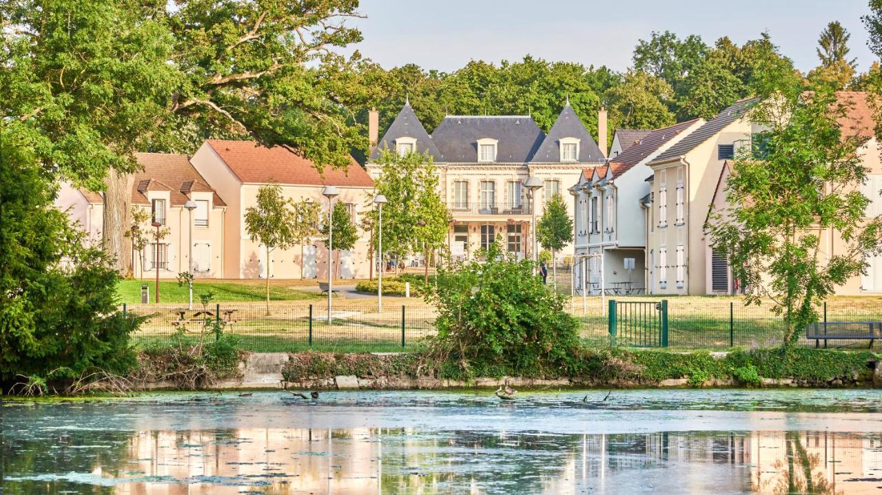 美丽的城堡酒店 塞纳河畔勒梅 外观 照片